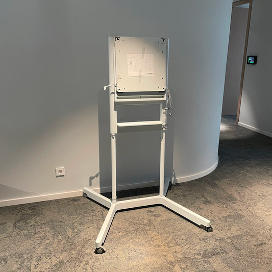 Smart-Whiteboard-TV-Ständer mit Rollen