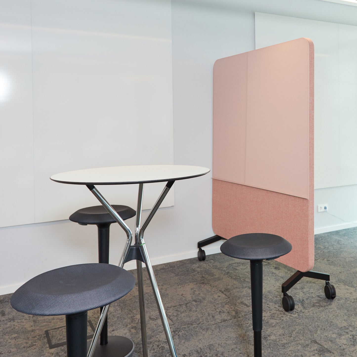 Whiteboard auf Rollen | LINTEX Mood Fabric Mobile